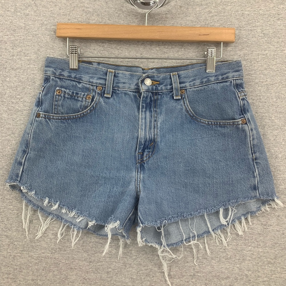 Levi Cutoff Frayed Jean Shorts!